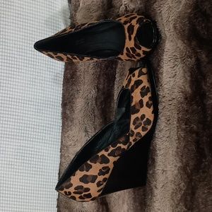 Marco Santi cheetah print open toe wedges. Size 10